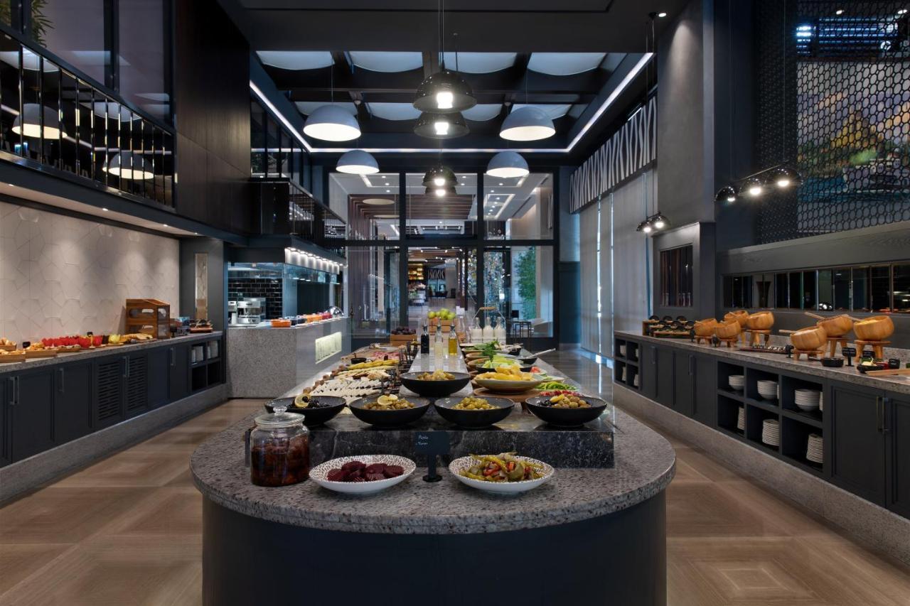 Sheraton Istanbul City Center Ngoại thất bức ảnh