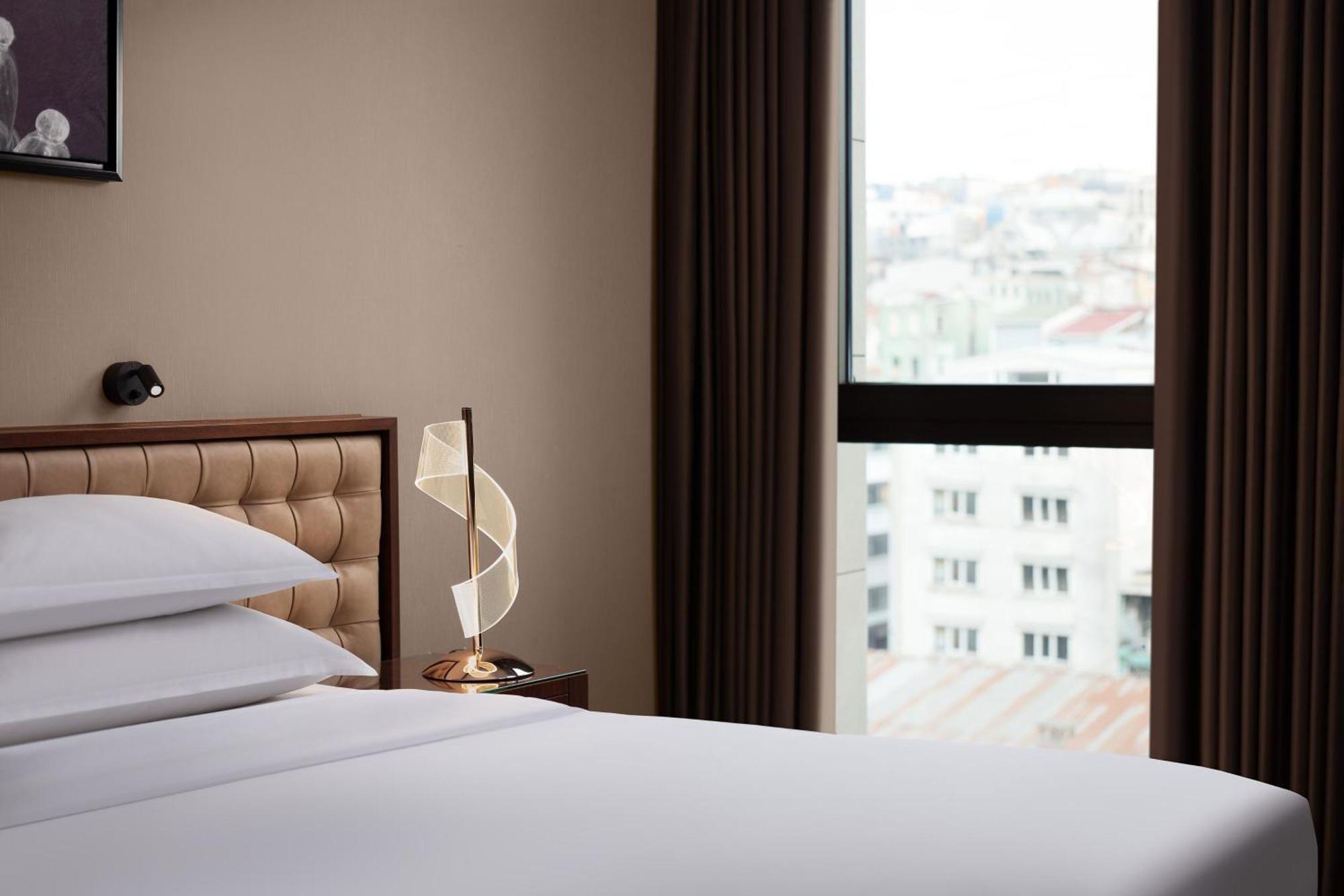 Sheraton Istanbul City Center Ngoại thất bức ảnh