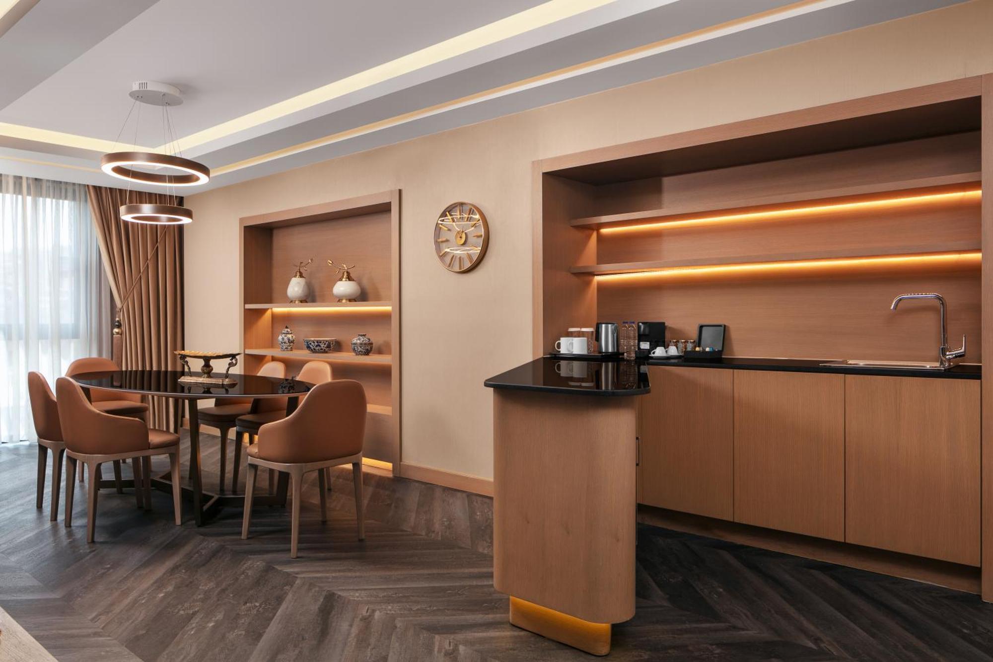 Sheraton Istanbul City Center Ngoại thất bức ảnh
