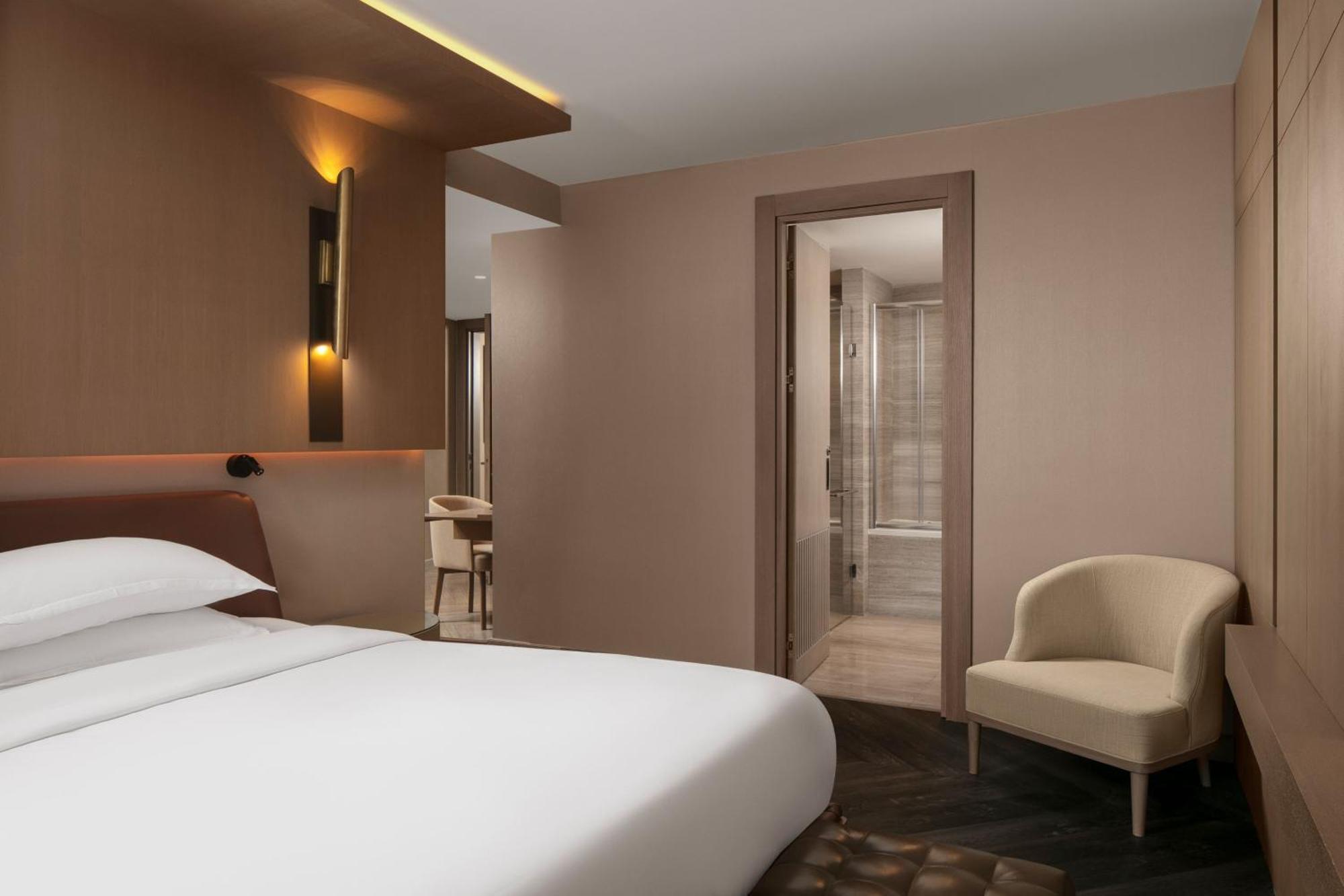 Sheraton Istanbul City Center Ngoại thất bức ảnh