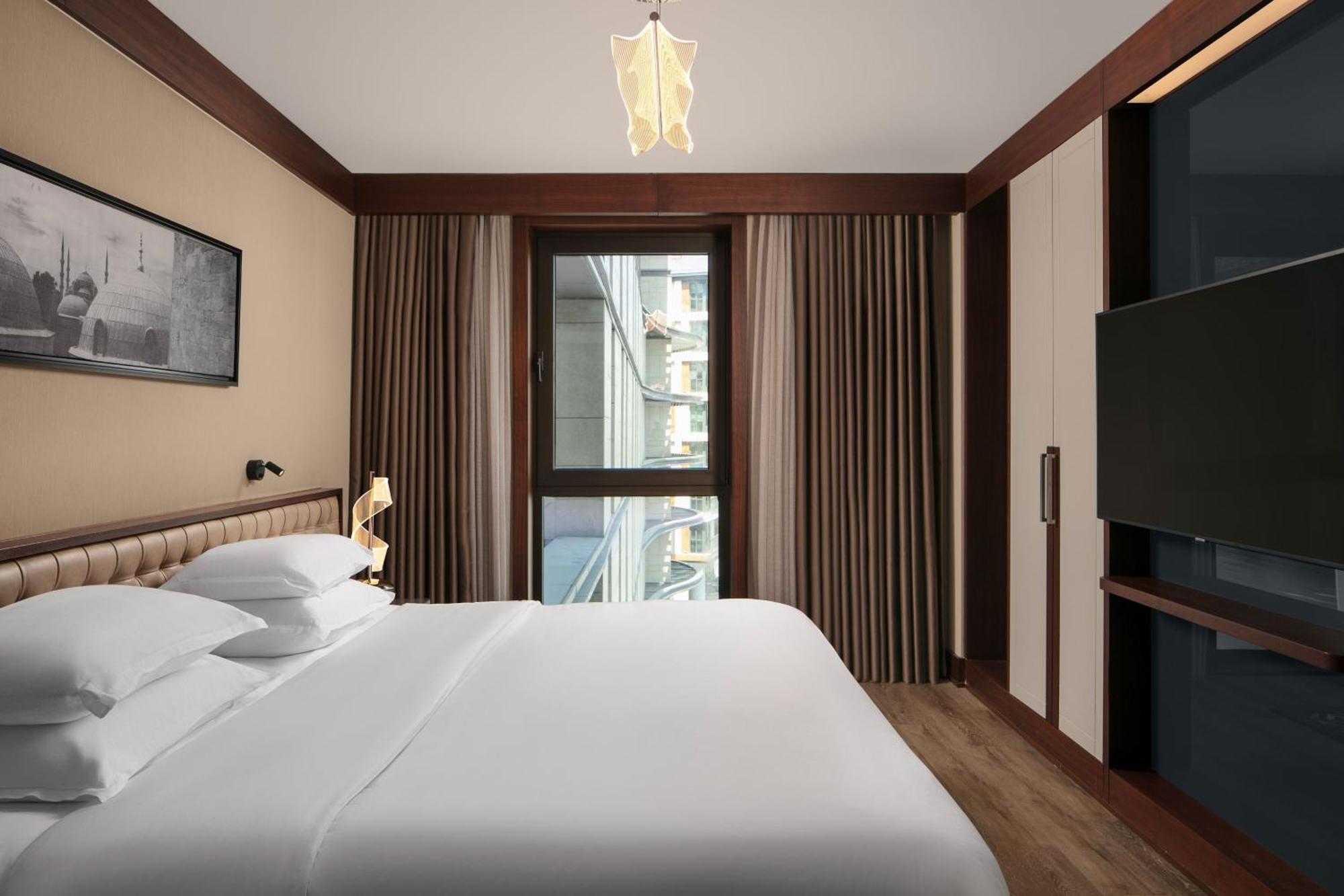 Sheraton Istanbul City Center Ngoại thất bức ảnh